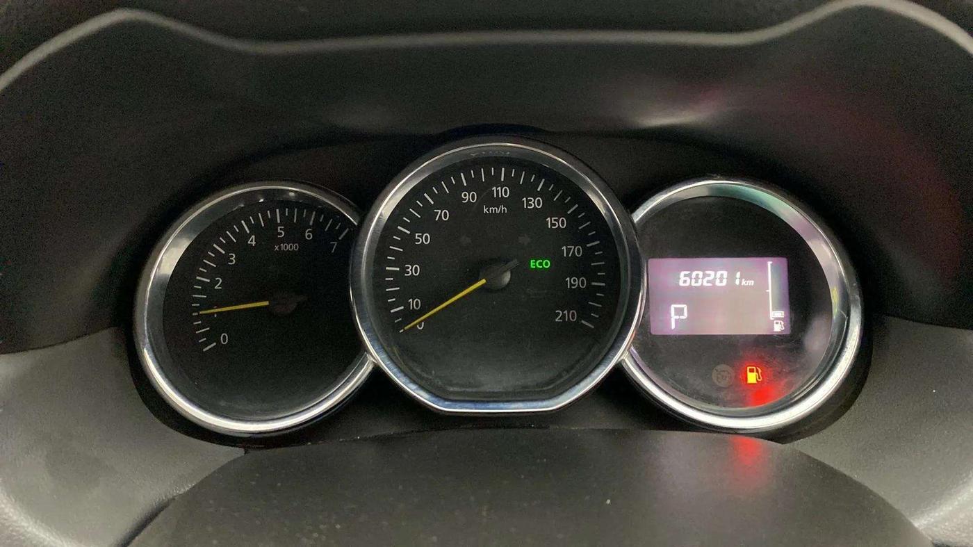 2017 Renault Duster RXS CVT, Petrol, Automatic, 60,325 km, Odometer Image