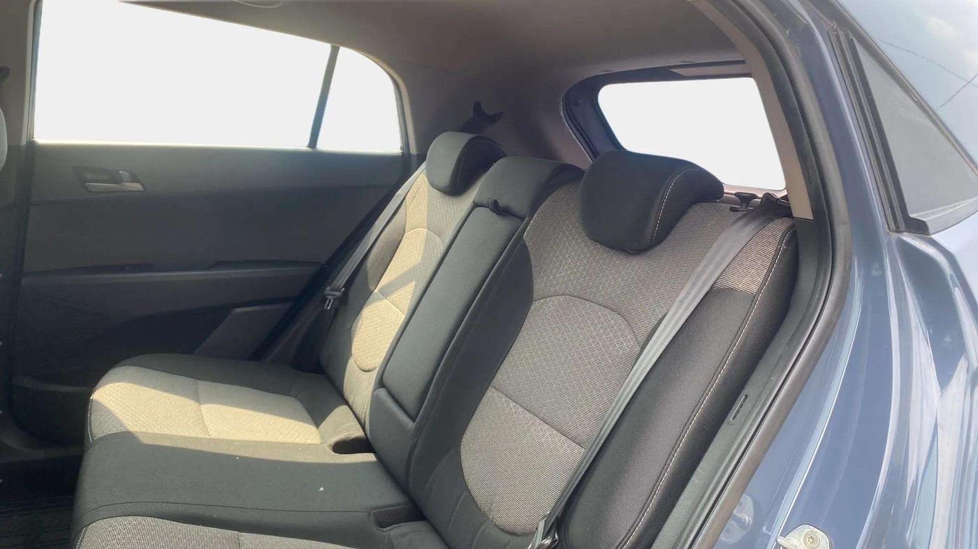 2017 Hyundai Creta SX PLUS 1.6 PETROL, Petrol, Manual, 78,241 km, Right Side Rear Door Cabin