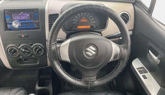2013 Maruti Wagon R 1.0 LXI, Petrol, Manual, 49,209 km, Steering Wheel Close Up
