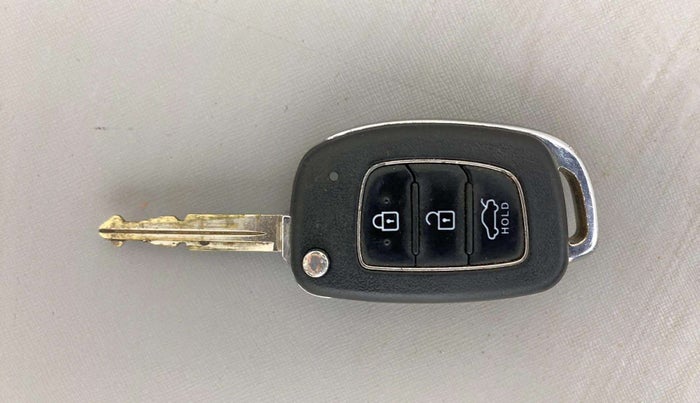 2021 Hyundai GRAND I10 NIOS SPORTZ AMT 1.2 KAPPA VTVT, Petrol, Automatic, 77,032 km, Key Close Up