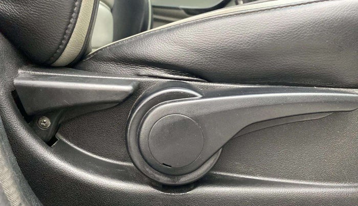 2017 Tata Tiago XZA PETROL, Petrol, Automatic, 57,091 km, Driver Side Adjustment Panel