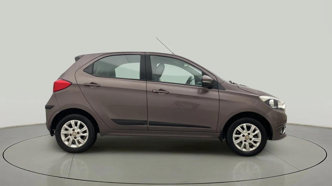 2017 Tata Tiago XZA PETROL, Petrol, Automatic, 57,091 km, Right Side View