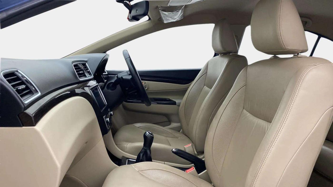 2018 Maruti Ciaz ALPHA 1.4 PETROL, Petrol, Manual, 77,985 km, Right Side Front Door Cabin