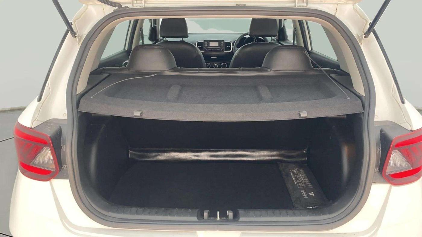 2020 Hyundai VENUE S 1.2, Petrol, Manual, 7,720 km, Boot Inside