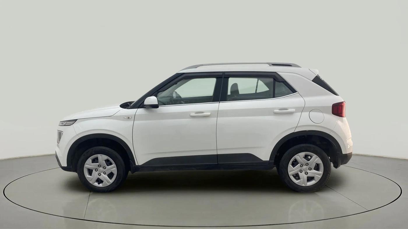 2020 Hyundai VENUE S 1.2, Petrol, Manual, 7,720 km, Left Side