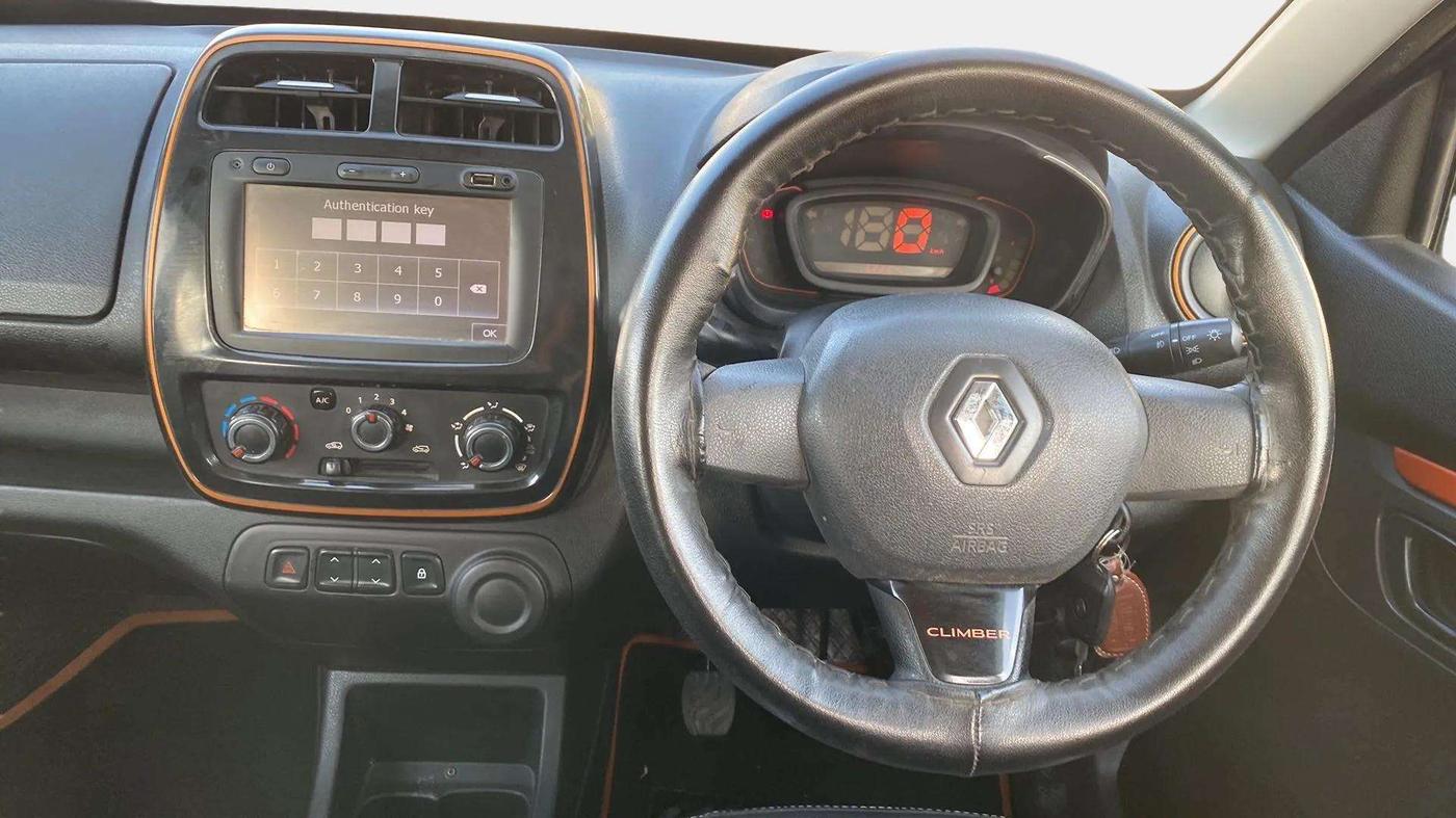 2018 Renault Kwid CLIMBER 1.0, Petrol, Manual, 62,340 km, Steering Wheel Close Up