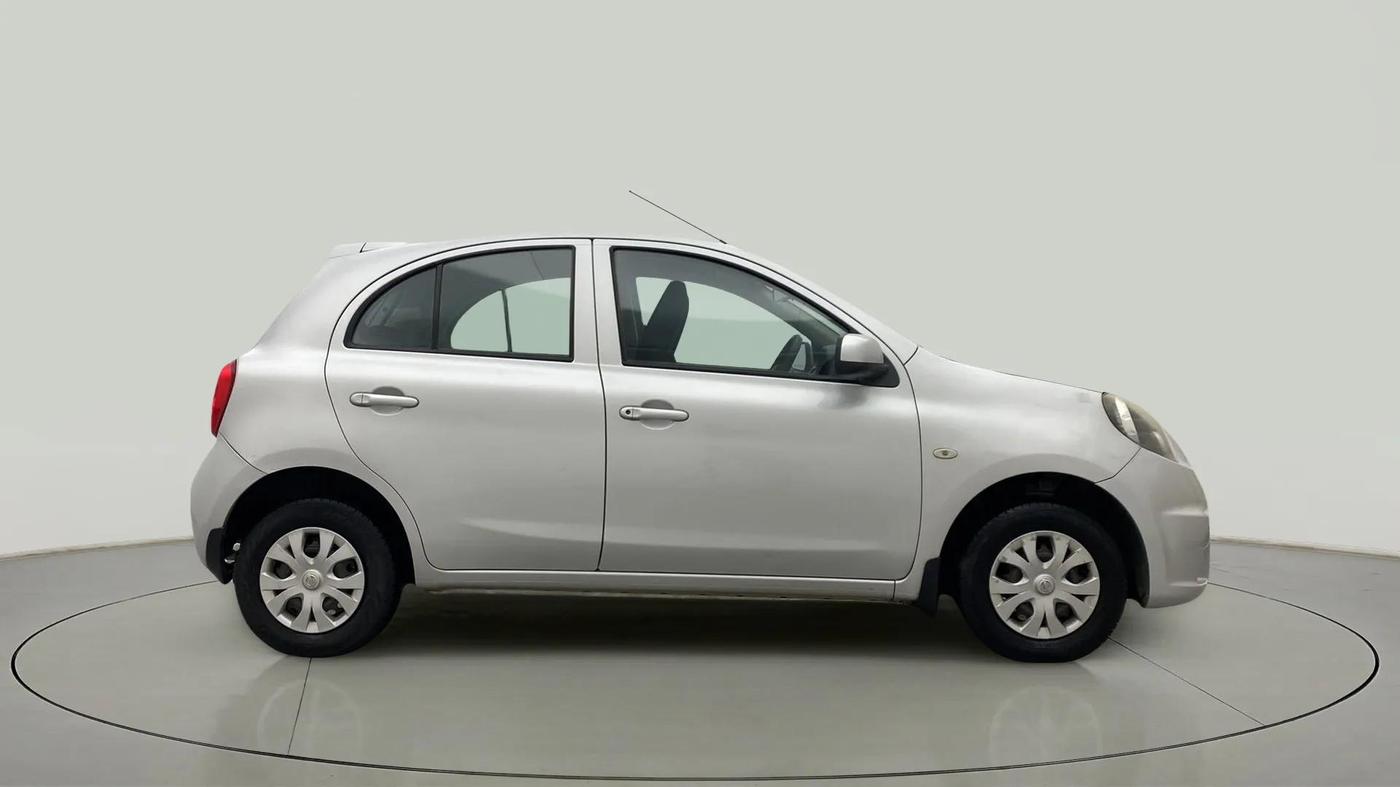 2017 Nissan Micra Active XV, Petrol, Manual, 78,241 km, Right Side View