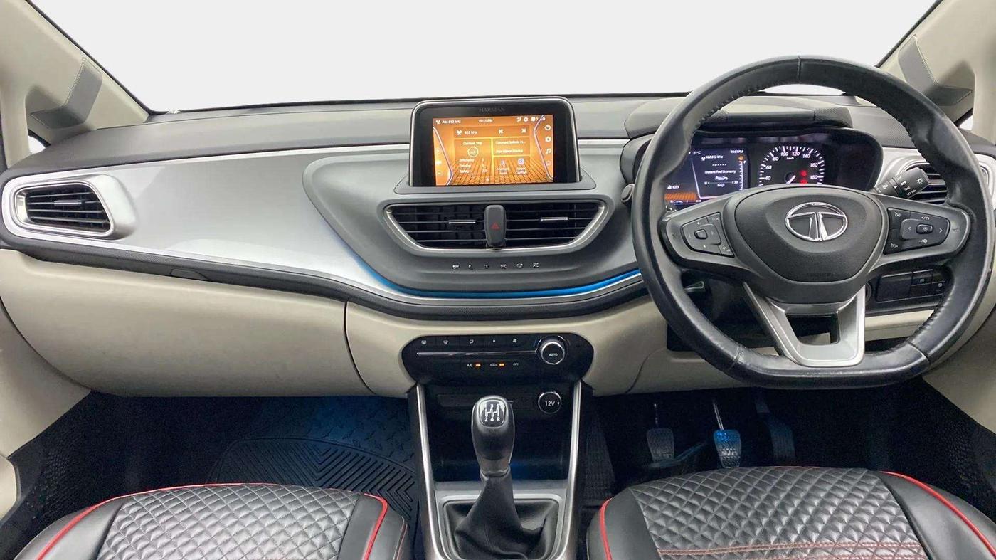 2021 Tata ALTROZ XZ PETROL, Petrol, Manual, 23,694 km, Dashboard