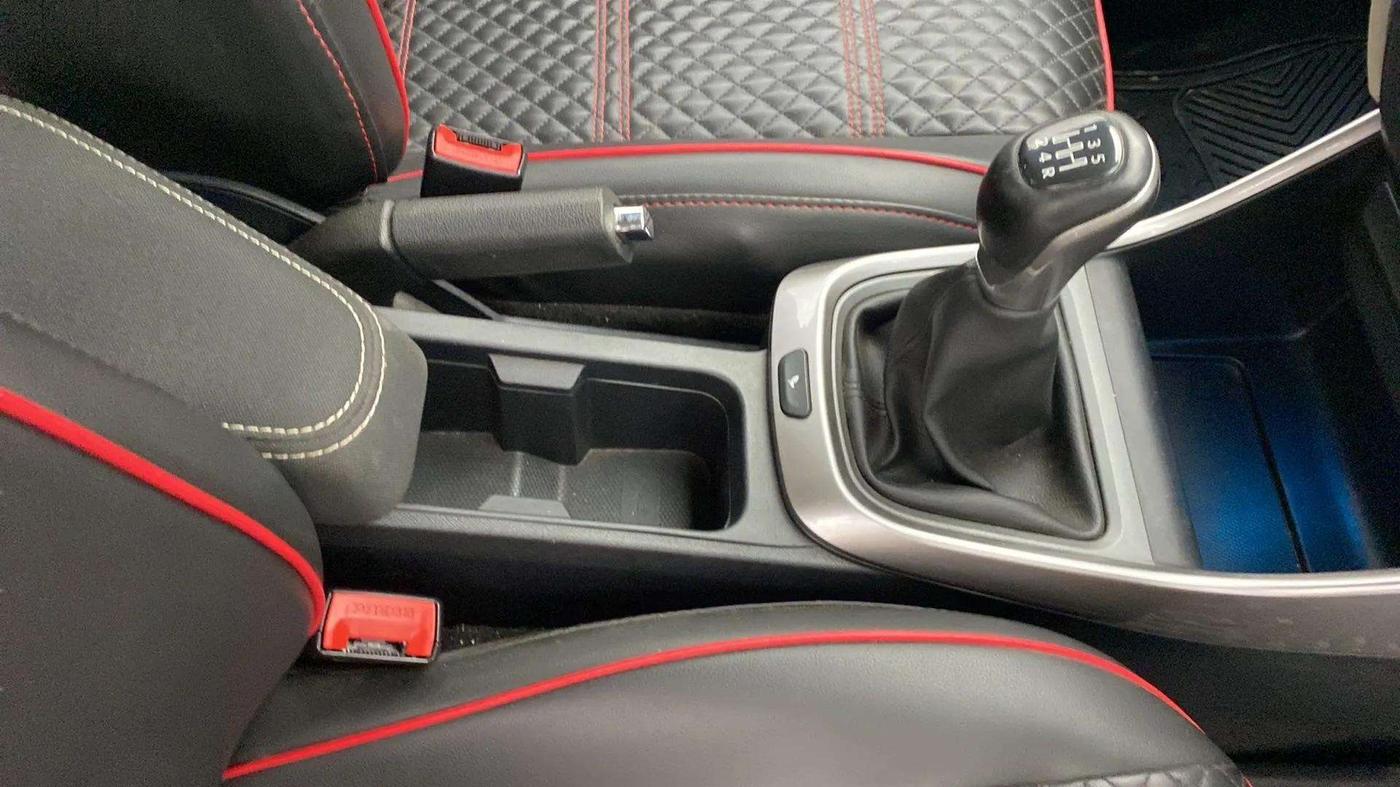 2021 Tata ALTROZ XZ PETROL, Petrol, Manual, 23,694 km, Gear Lever