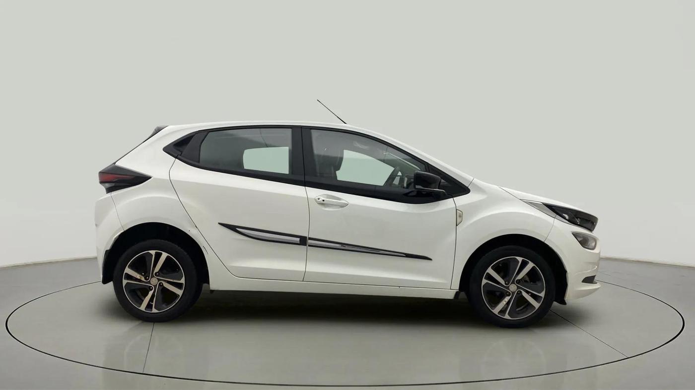 2021 Tata ALTROZ XZ PETROL, Petrol, Manual, 23,694 km, Right Side View