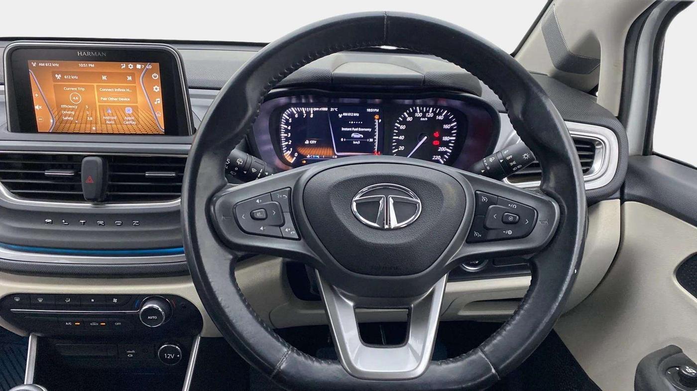 2021 Tata ALTROZ XZ PETROL, Petrol, Manual, 23,694 km, Steering Wheel Close Up