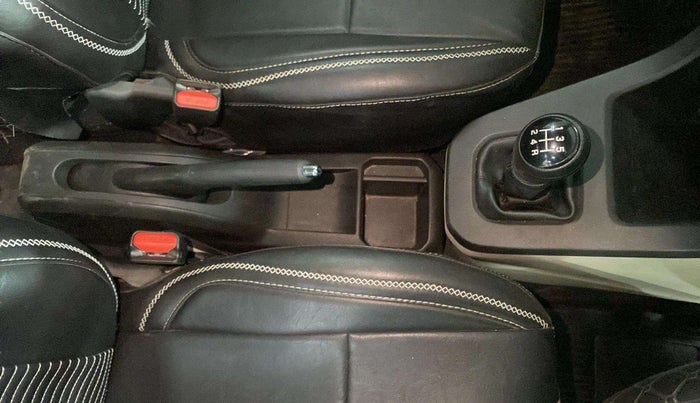2019 Maruti New Wagon-R ZXI 1.2, Petrol, Manual, 12,675 km, Gear Lever