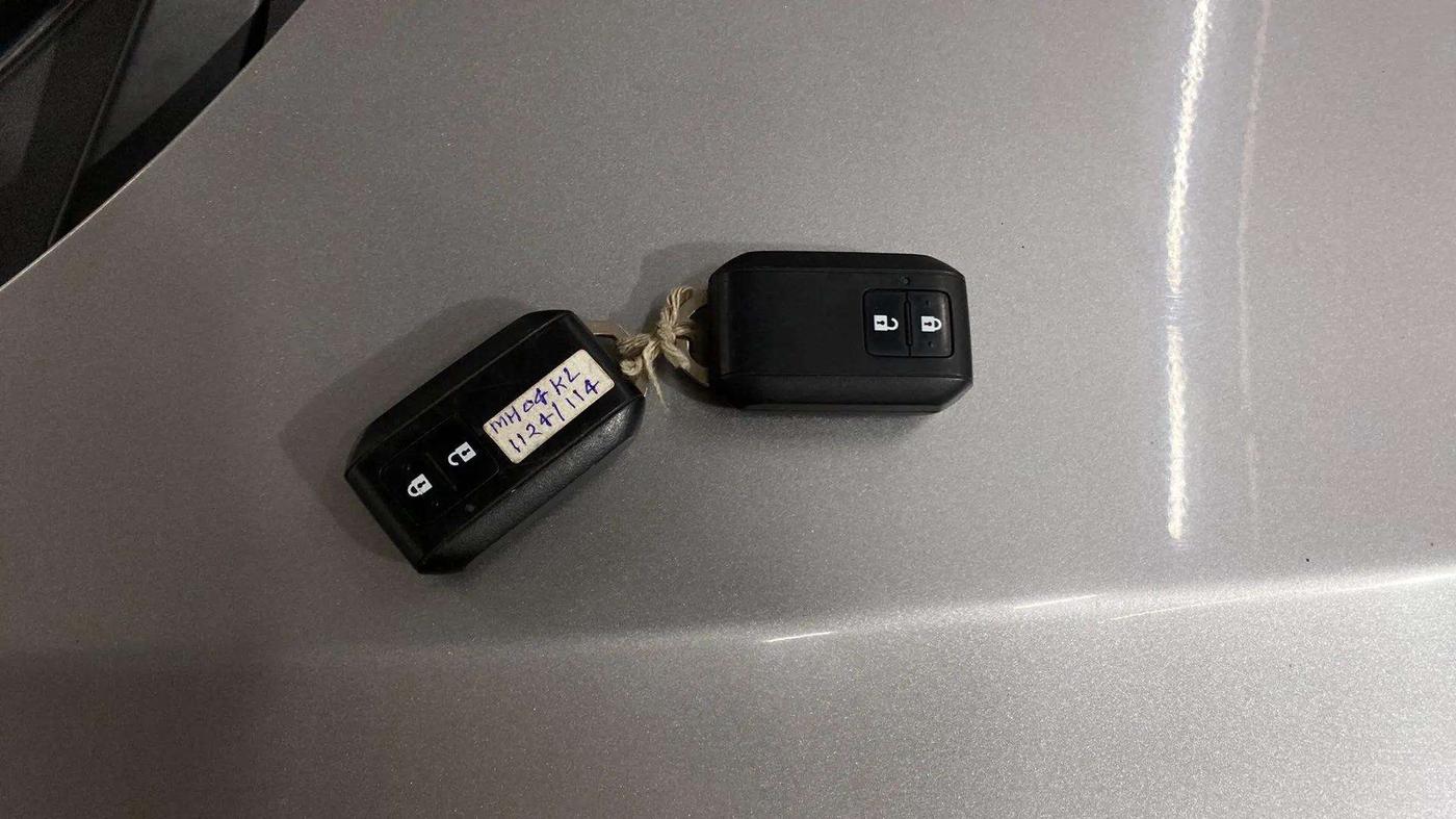 2020 Maruti Baleno ZETA PETROL 1.2, Petrol, Manual, 48,875 km, Key Close Up