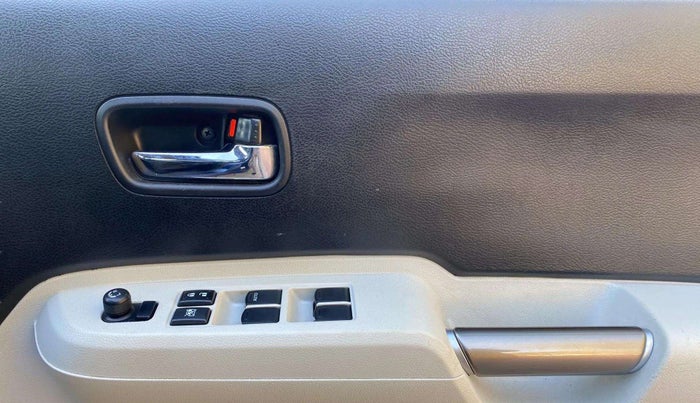 2018 Maruti IGNIS ZETA 1.2, Petrol, Manual, 82,256 km, Driver Side Door Panels Control