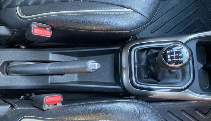 2018 Maruti IGNIS ZETA 1.2, Petrol, Manual, 82,256 km, Gear Lever