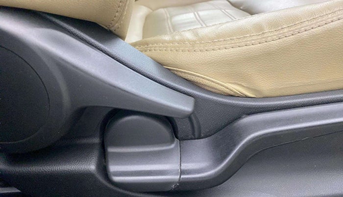 2018 Honda Amaze 1.2L I-VTEC VX, Petrol, Manual, 49,878 km, Driver Side Adjustment Panel