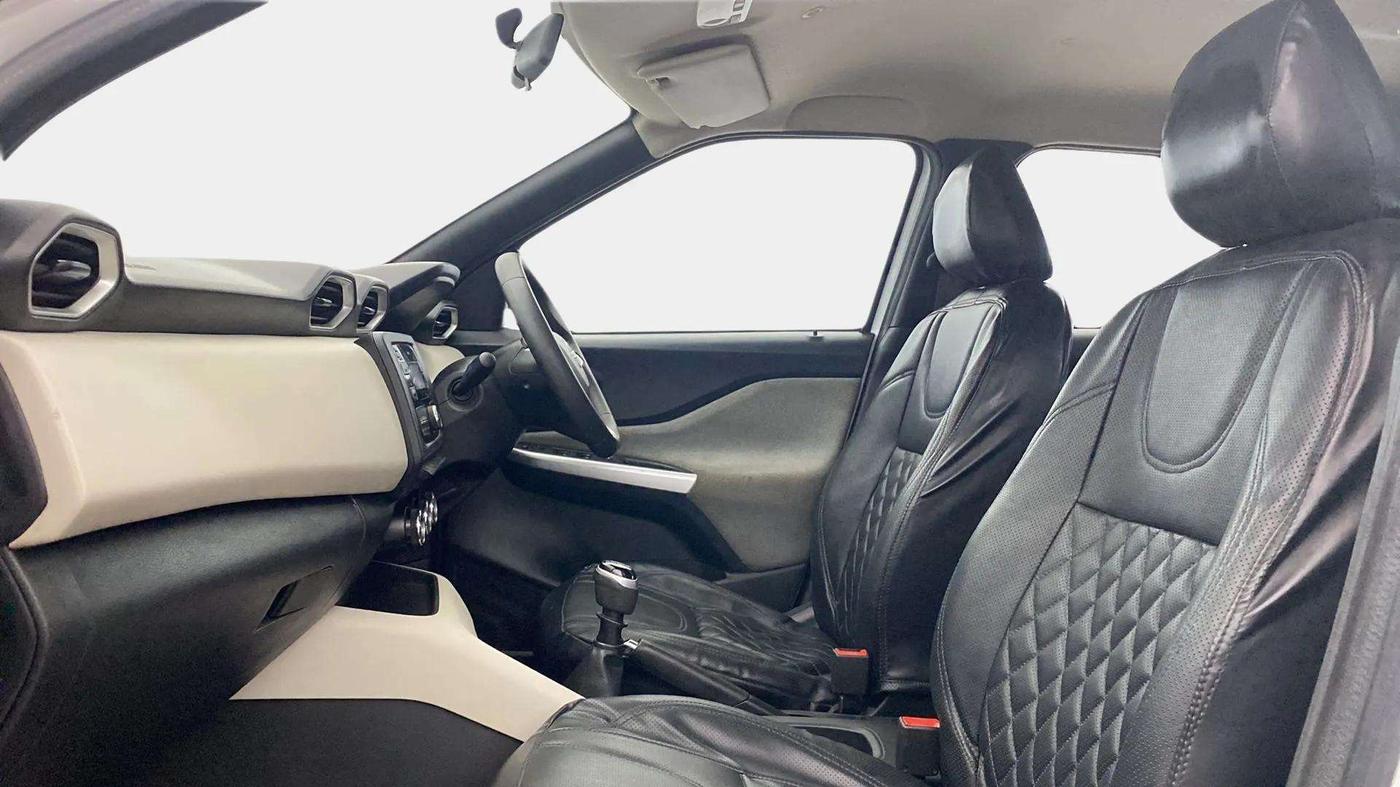 2022 Nissan MAGNITE XL, Petrol, Manual, 34,455 km, Right Side Front Door Cabin