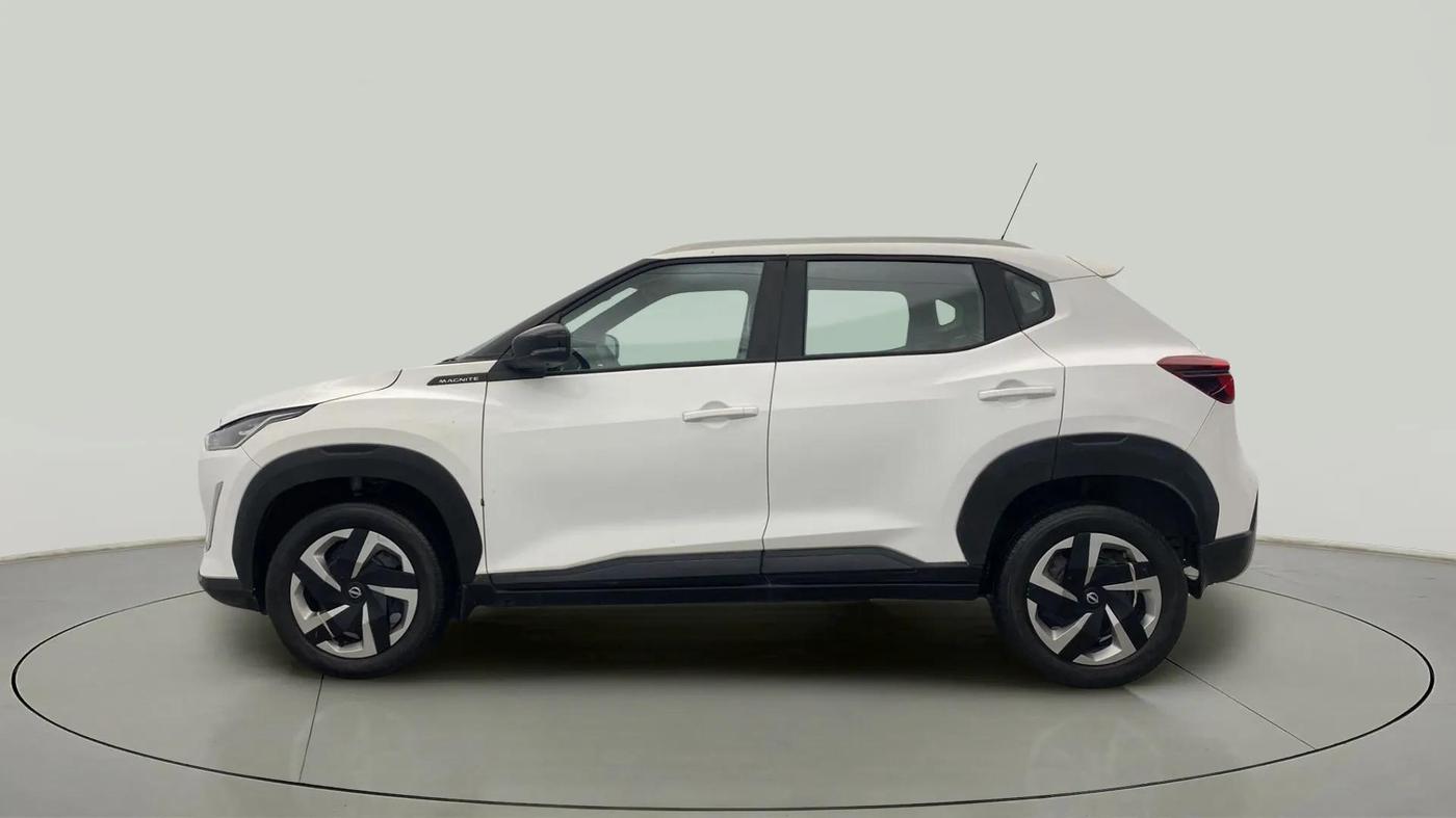 2022 Nissan MAGNITE XL, Petrol, Manual, 34,455 km, Left Side
