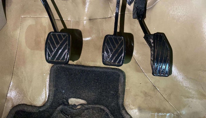 2017 Maruti Dzire ZXI, Petrol, Manual, 24,128 km, Pedals