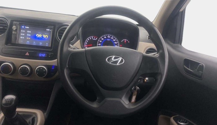 2016 Hyundai Grand i10 MAGNA 1.2 KAPPA VTVT, CNG, Manual, 79,851 km, Steering Wheel Close Up