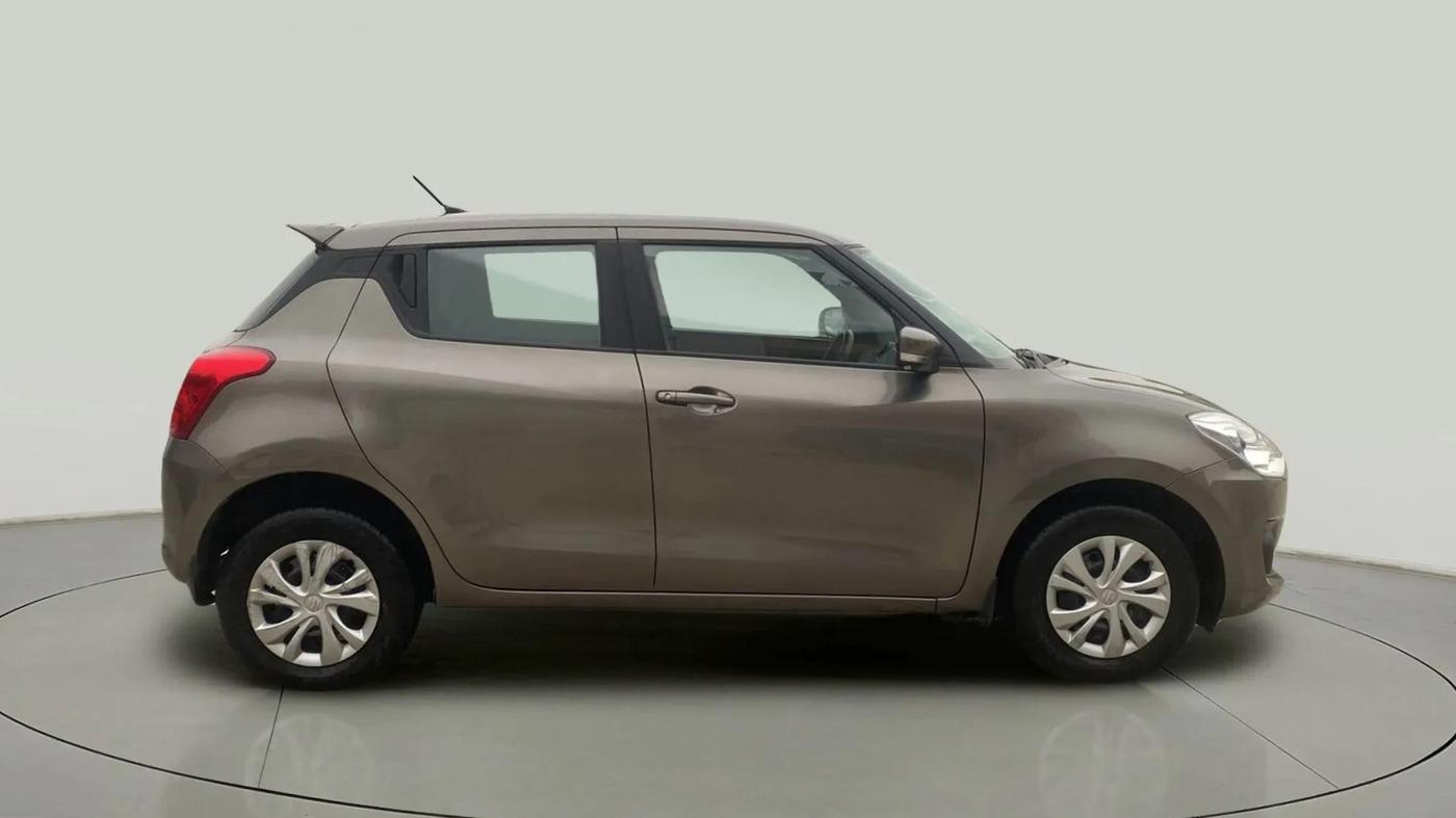 2022 Maruti Swift VXI AMT, Petrol, Automatic, 21,912 km, Right Side View