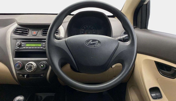 2014 Hyundai Eon ERA +, CNG, Manual, 82,249 km, Steering Wheel Close Up