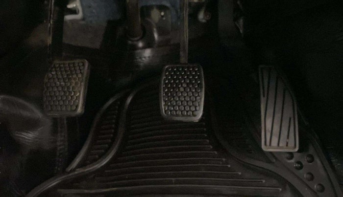 2019 Maruti Alto LXI, Petrol, Manual, 16,439 km, Pedals