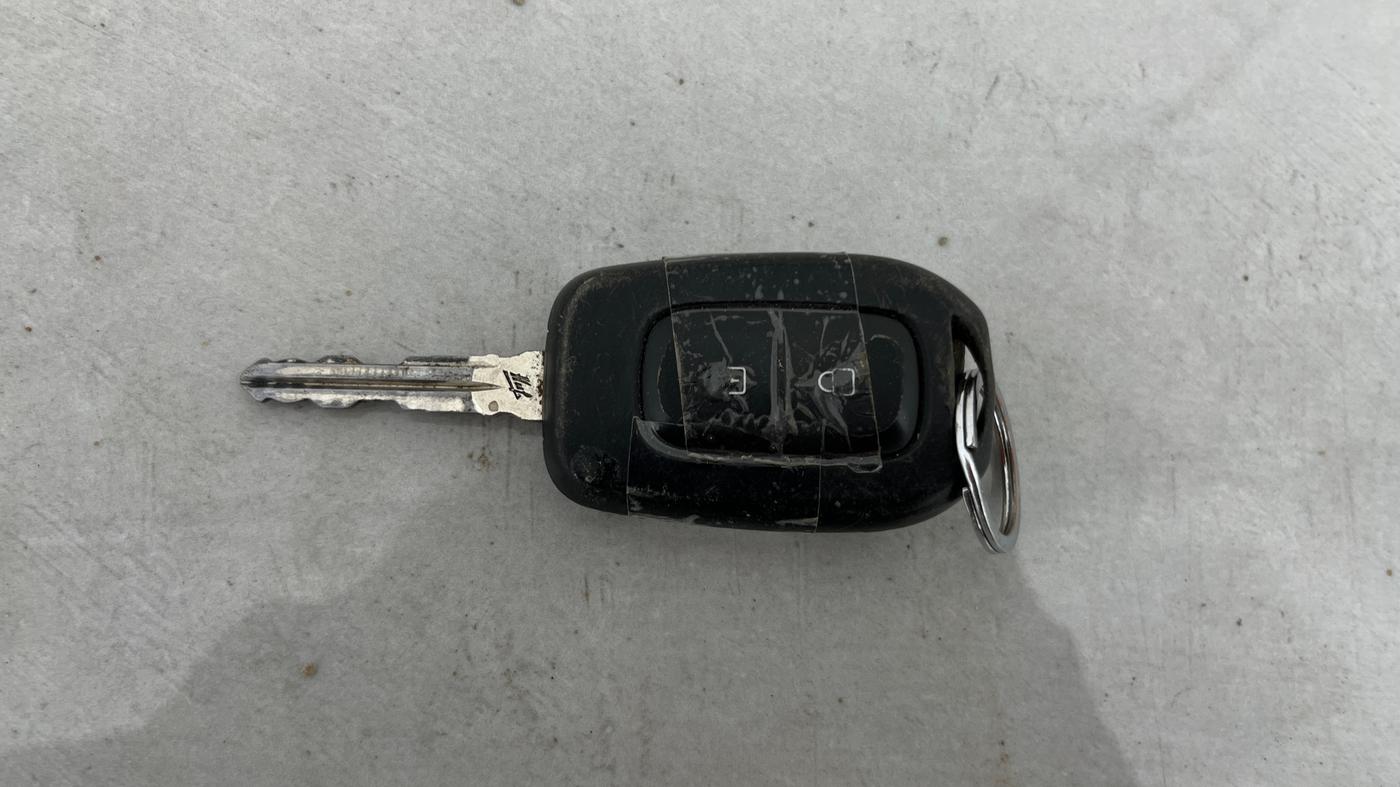 2023 Renault TRIBER RXT, Petrol, Manual, 47,504 km, Key Close Up