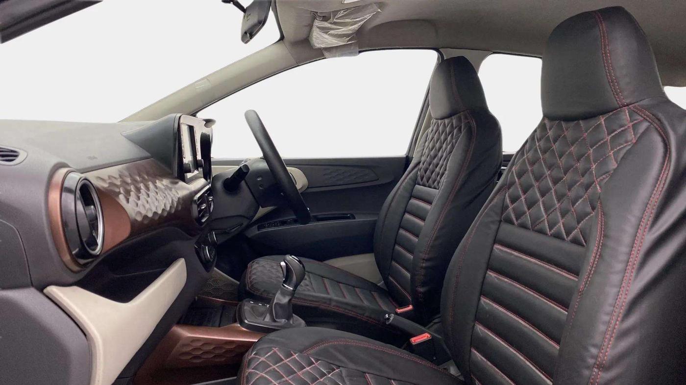 2020 Hyundai AURA SX PLUS 1.2 AMT, Petrol, Automatic, 57,728 km, Right Side Front Door Cabin