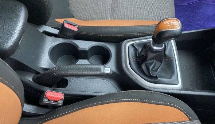 2018 Hyundai Creta SX PLUS 1.6 PETROL DUAL TONE, Petrol, Manual, 77,264 km, Gear Lever
