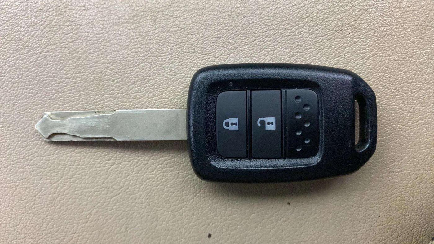 2016 Honda City 1.5L I-VTEC V MT, Petrol, Manual, 90,140 km, Key Close Up