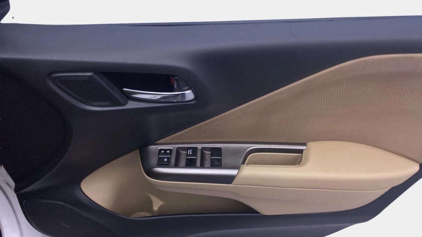 2016 Honda City 1.5L I-VTEC V MT, Petrol, Manual, 90,140 km, Driver Side Door Panels Control