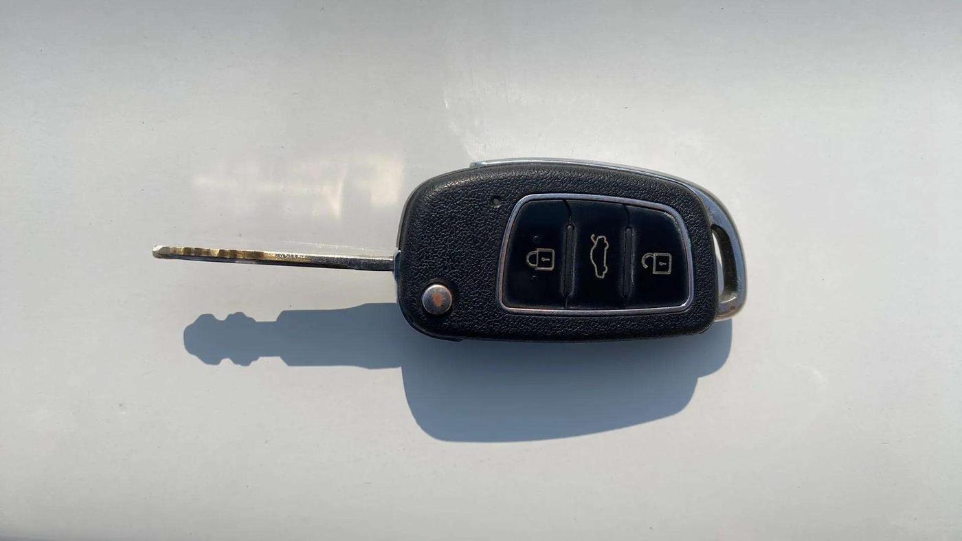 2019 Hyundai Elite i20 SPORTZ PLUS 1.2, Petrol, Manual, 59,146 km, Key Close Up