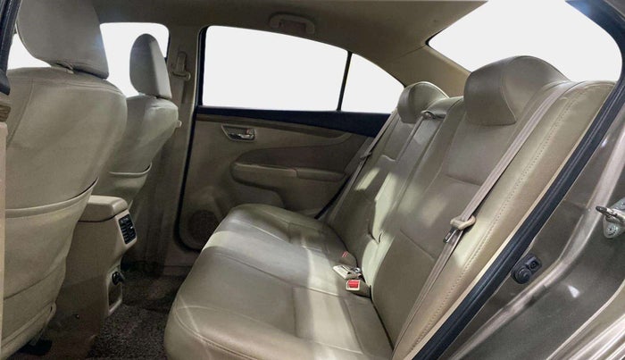 2018 Maruti Ciaz DELTA 1.5 SHVS MT PETROL, Petrol, Manual, 64,117 km, Right Side Rear Door Cabin