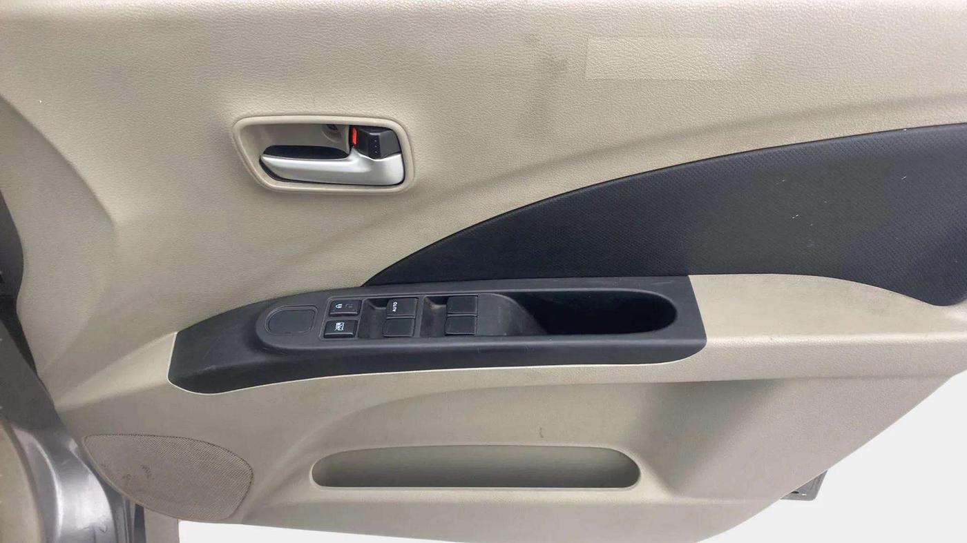 2015 Maruti Celerio VXI AMT, Petrol, Automatic, 39,949 km, Driver Side Door Panels Control