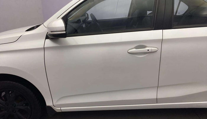 2019 Honda Amaze 1.2L I-VTEC V, Petrol, Manual, 71,539 km, Front passenger door - Minor scratches