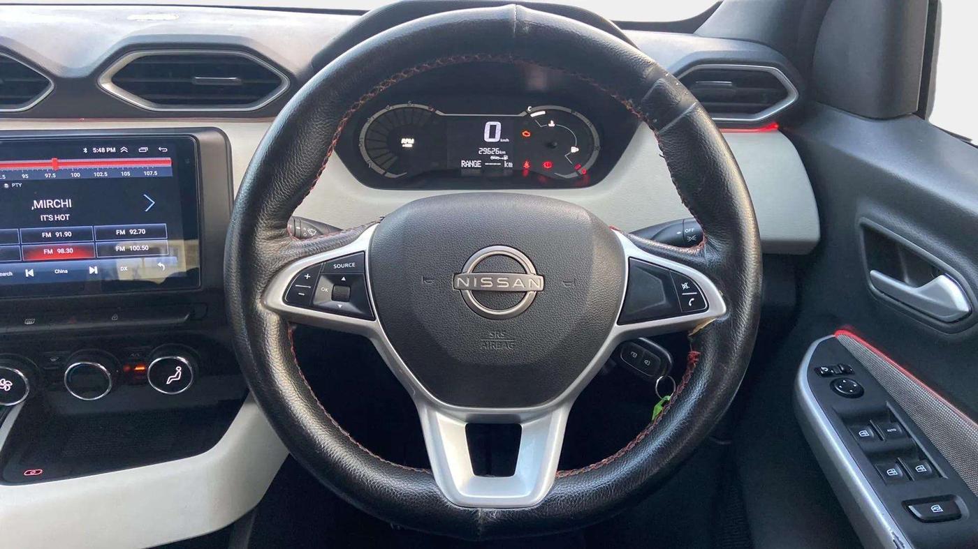 2021 Nissan MAGNITE XL, Petrol, Manual, 29,720 km, Steering Wheel Close Up
