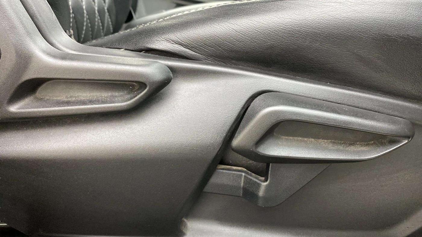2020 Tata Tiago XZA PLUS PETROL, Petrol, Automatic, 60,772 km, Driver Side Adjustment Panel