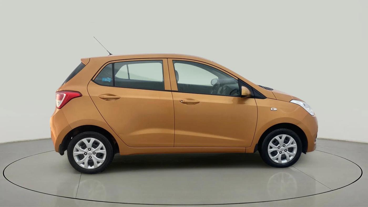 2016 Hyundai Grand i10 MAGNA 1.2 KAPPA VTVT, Petrol, Manual, 35,516 km, Right Side