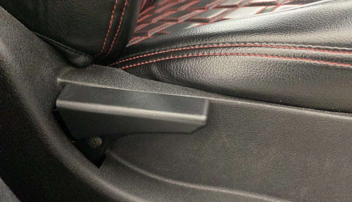 2018 Tata NEXON XM PETROL, Petrol, Manual, 50,101 km, Driver Side Adjustment Panel
