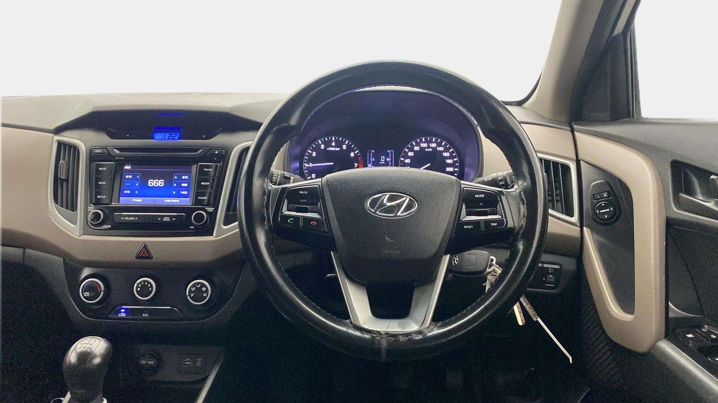 2017 Hyundai Creta E PLUS 1.6 PETROL, Petrol, Manual, 59,695 km, Steering Wheel Close Up
