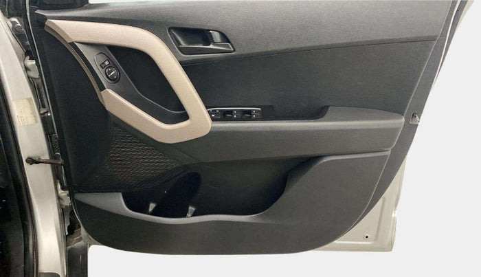 2017 Hyundai Creta E PLUS 1.6 PETROL, Petrol, Manual, 59,695 km, Driver Side Door Panels Control