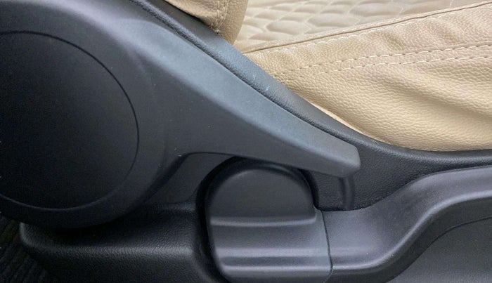 2019 Honda Amaze 1.2L I-VTEC S, Petrol, Manual, 75,708 km, Driver Side Adjustment Panel