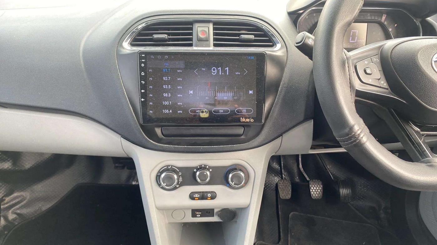 2021 Tata Tiago XT (O) PETROL, Petrol, Manual, 24,382 km, Air Conditioner