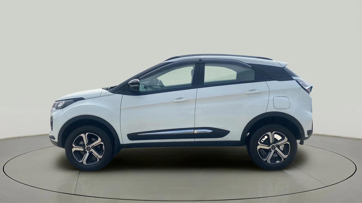 2023 Tata NEXON XZ PLUS LUXURY SUNROOF PETROL, Petrol, Manual, 7,207 km, Left Side