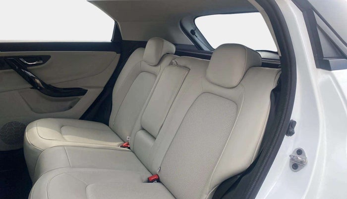 2023 Tata NEXON XZ PLUS LUXURY SUNROOF PETROL, Petrol, Manual, 7,057 km, Right Side Rear Door Cabin