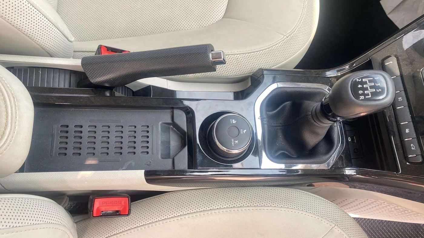 2023 Tata NEXON XZ PLUS LUXURY SUNROOF PETROL, Petrol, Manual, 7,207 km, Gear Lever