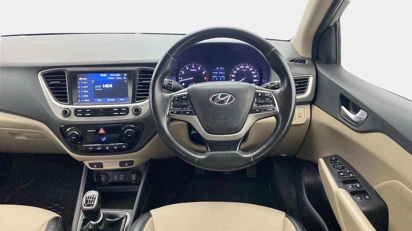 2018 Hyundai Verna 1.6 VTVT SX O, Petrol, Manual, 67,313 km, Steering Wheel Close Up