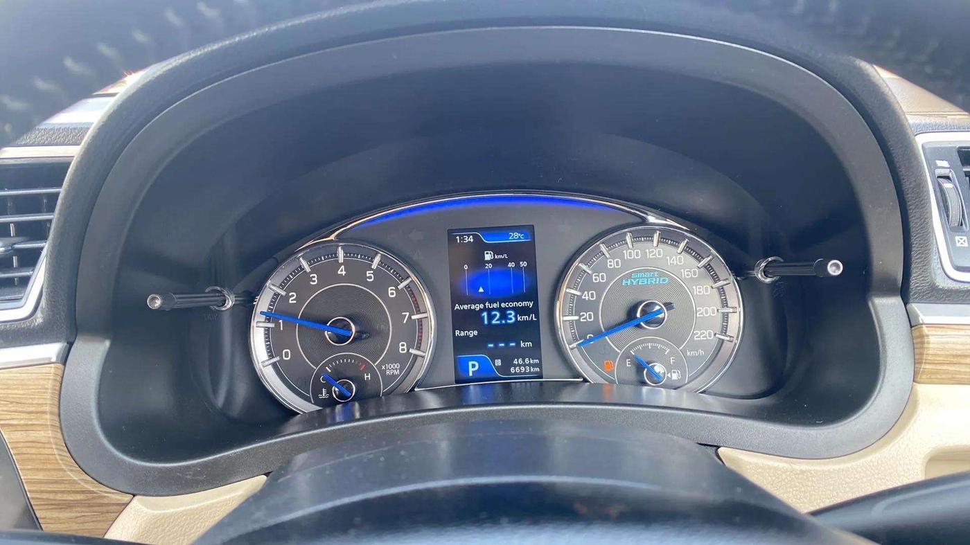 2024 Maruti Ciaz ALPHA  AT 1.5 SHVS PETROL, Petrol, Automatic, 6,827 km, Odometer Image