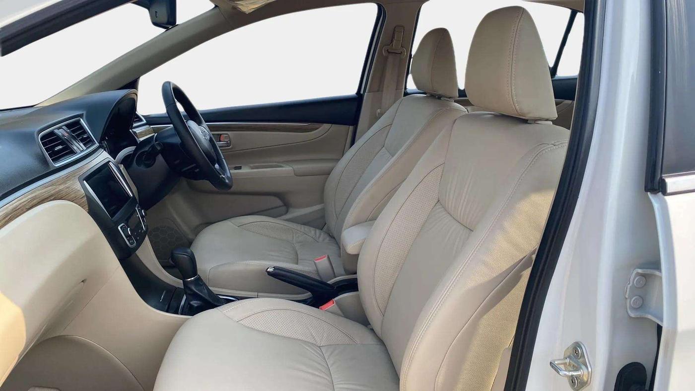 2024 Maruti Ciaz ALPHA  AT 1.5 SHVS PETROL, Petrol, Automatic, 6,827 km, Right Side Front Door Cabin
